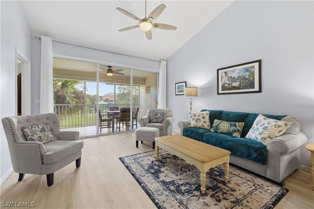 5010 Cedar Springs DR 202, Naples, FL 34110