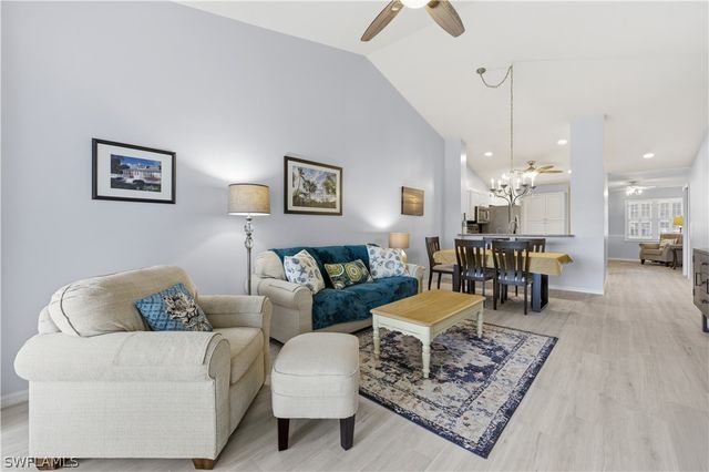 5010 Cedar Springs DR 202, Naples, FL 34110