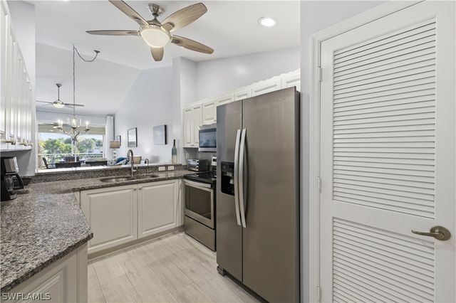 5010 Cedar Springs DR 202, Naples, FL 34110