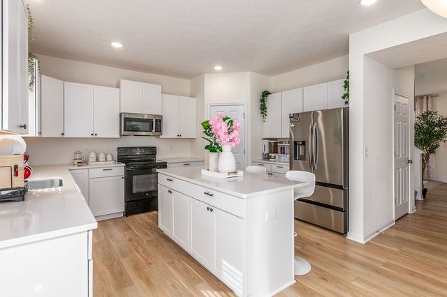 5483 Long Trail Court, Fairfield Twp, OH 45011