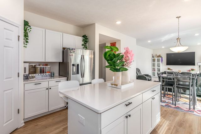 5483 Long Trail Court, Fairfield Twp, OH 45011