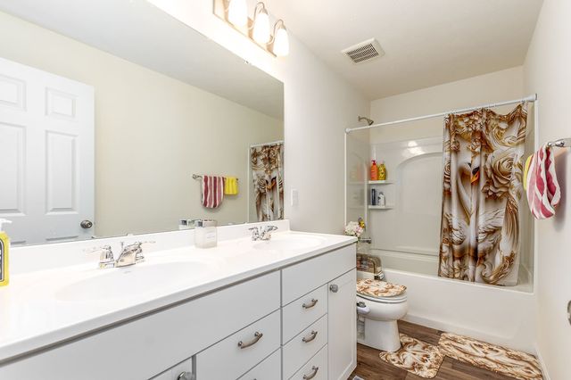 5483 Long Trail Court, Fairfield Twp, OH 45011