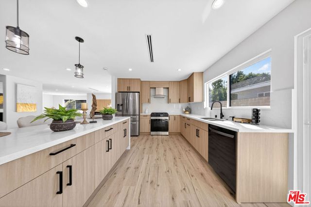 12747 Deon Place, Granada Hills, CA 91344
