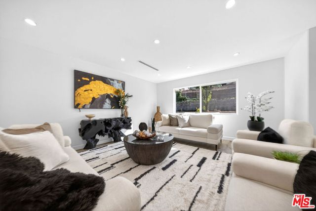 12747 Deon Place, Granada Hills, CA 91344