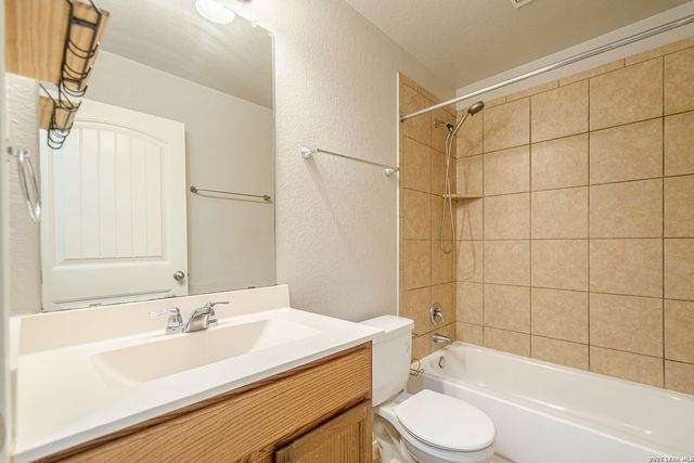 11349 Charismatic, San Antonio, TX 78245