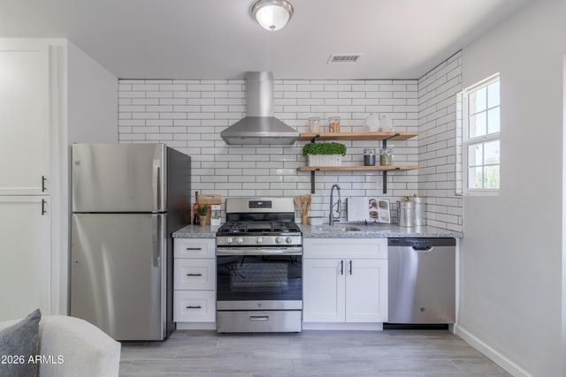 1649 E OAK Street 9, Phoenix, AZ 85006