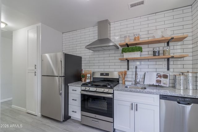 1649 E OAK Street 9, Phoenix, AZ 85006
