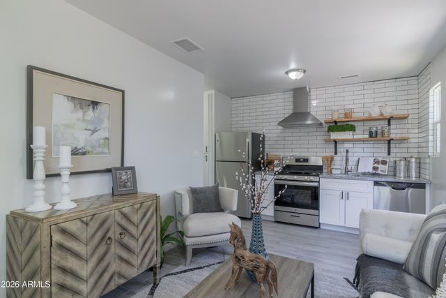1649 E OAK Street 9, Phoenix, AZ 85006