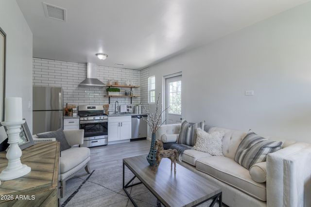 1649 E OAK Street 9, Phoenix, AZ 85006