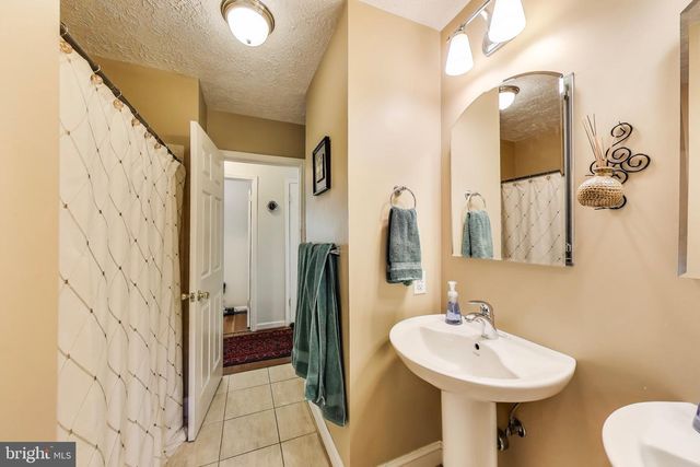 7726 SEVEN LOCKS RD, Bethesda, MD 20817