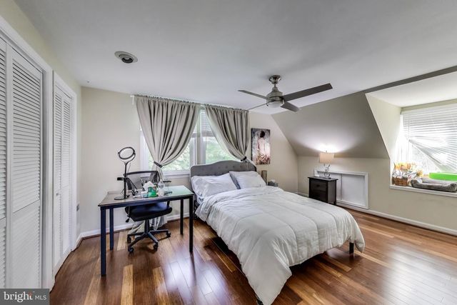 7726 SEVEN LOCKS RD, Bethesda, MD 20817