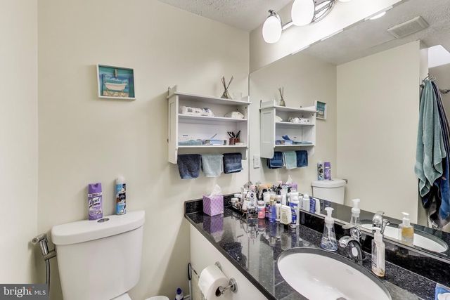 7726 SEVEN LOCKS RD, Bethesda, MD 20817