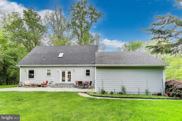 7726 SEVEN LOCKS RD, Bethesda, MD 20817