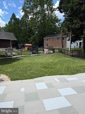 7726 SEVEN LOCKS RD, Bethesda, MD 20817