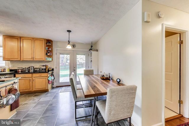 7726 SEVEN LOCKS RD, Bethesda, MD 20817