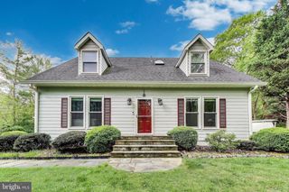 7726 SEVEN LOCKS RD, Bethesda, MD 20817