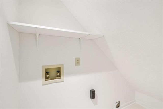 7898 Norris Lake Road, Snellville, GA 30039