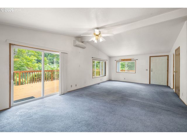 16300 Se HIGHWAY 224 10, Damascus, OR 97089