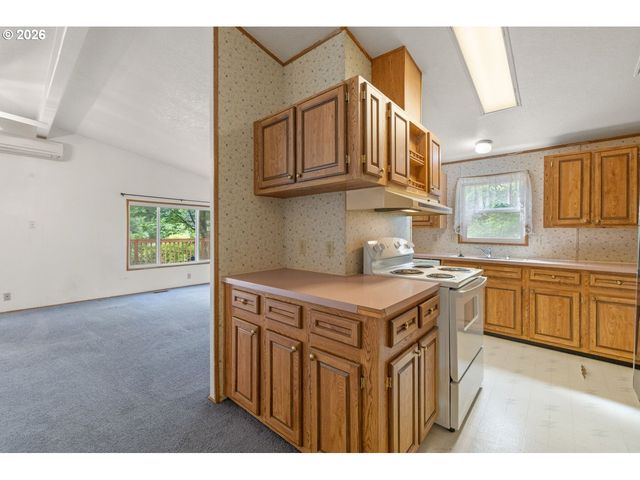 16300 Se HIGHWAY 224 10, Damascus, OR 97089