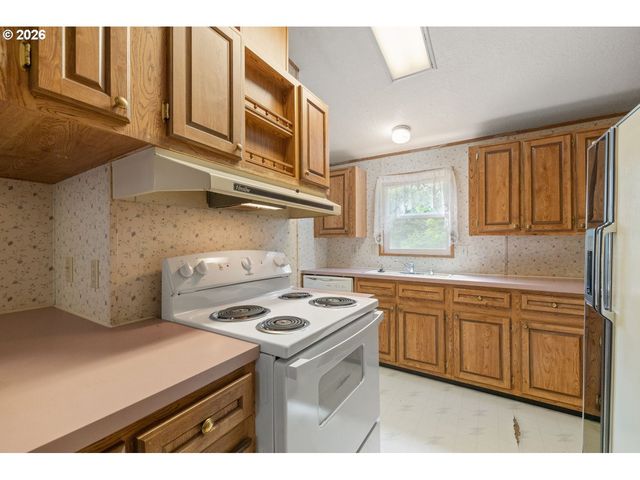 16300 Se HIGHWAY 224 10, Damascus, OR 97089