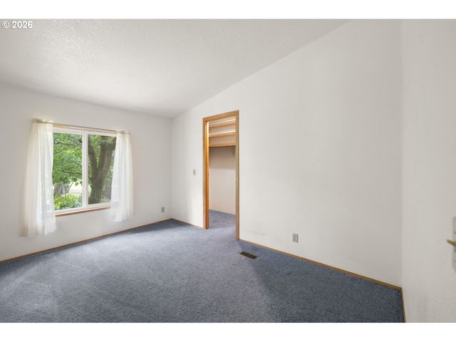 16300 Se HIGHWAY 224 10, Damascus, OR 97089