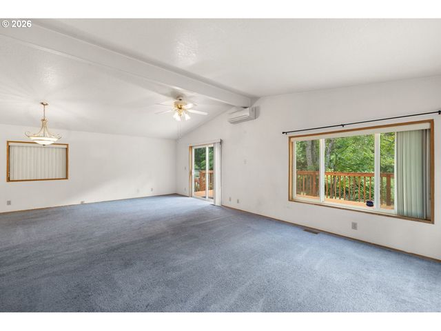 16300 Se HIGHWAY 224 10, Damascus, OR 97089