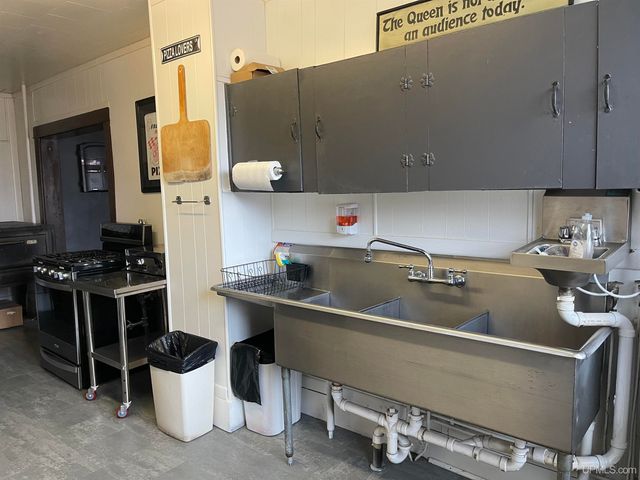 400 Silver Street, Ironwood, MI 49938