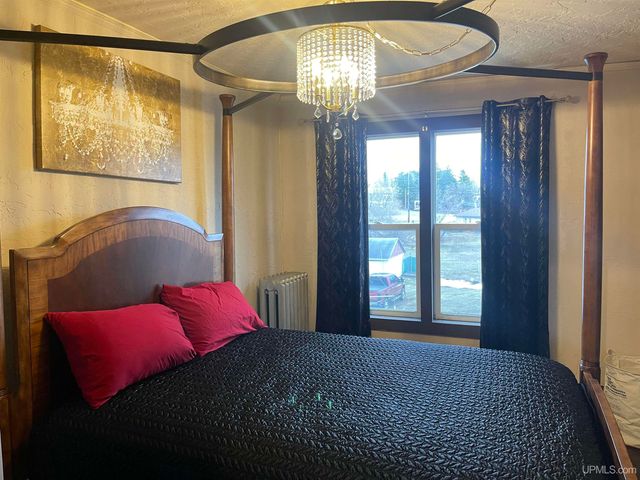 400 Silver Street, Ironwood, MI 49938