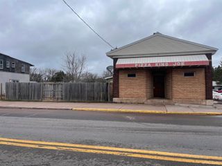 400 Silver Street, Ironwood, MI 49938