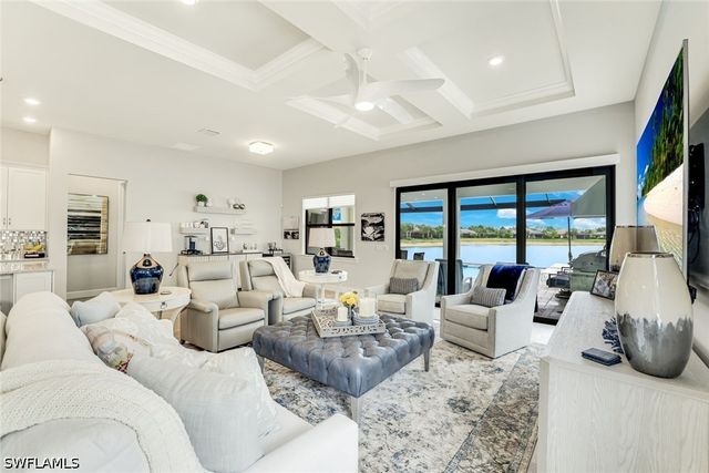 7631 Winding Cypress DR, Naples, FL 34114