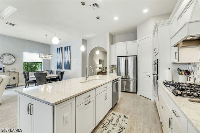 7631 Winding Cypress DR, Naples, FL 34114