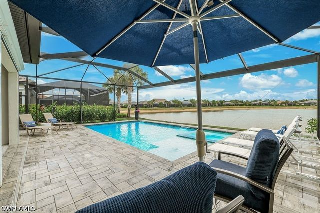 7631 Winding Cypress DR, Naples, FL 34114