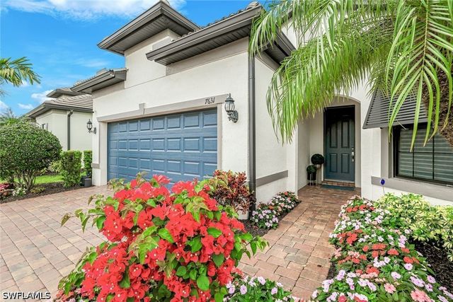 7631 Winding Cypress DR, Naples, FL 34114