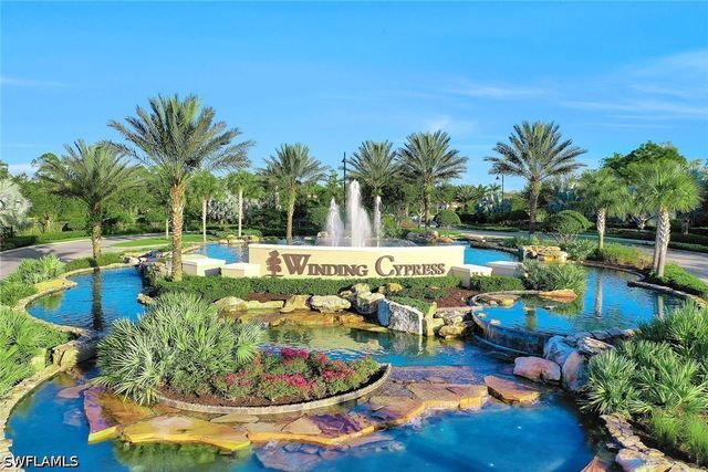 7631 Winding Cypress DR, Naples, FL 34114