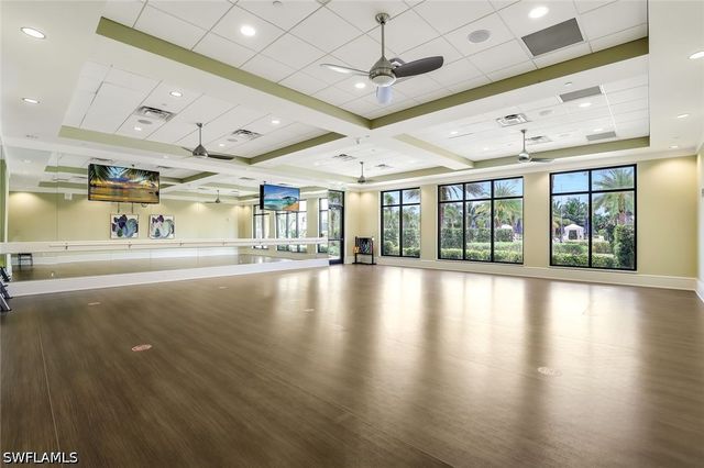 7631 Winding Cypress DR, Naples, FL 34114