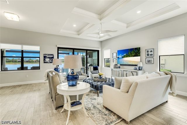 7631 Winding Cypress DR, Naples, FL 34114