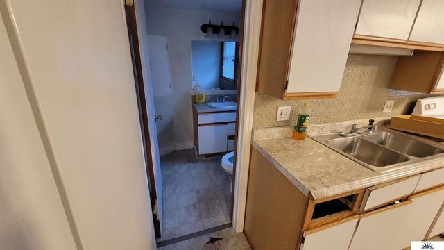 20461 Victor Avenue, Elkhorn, NE 68022