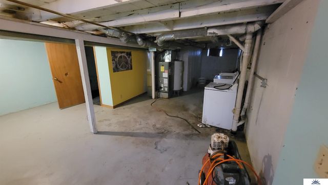 20461 Victor Avenue, Elkhorn, NE 68022