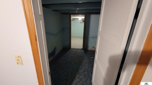 20461 Victor Avenue, Elkhorn, NE 68022