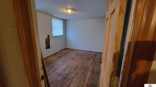 20461 Victor Avenue, Elkhorn, NE 68022