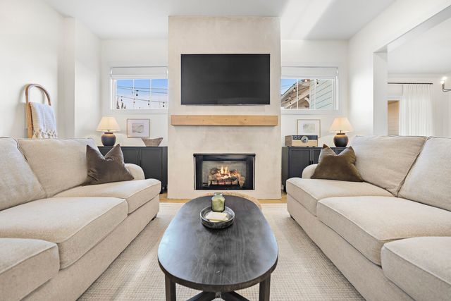 346 Azalea Cir, Hendersonville, TN 37075