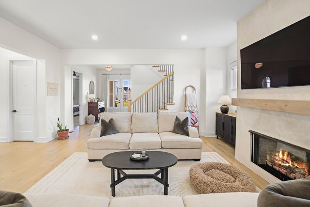 346 Azalea Cir, Hendersonville, TN 37075