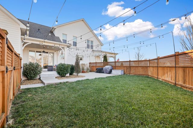 346 Azalea Cir, Hendersonville, TN 37075