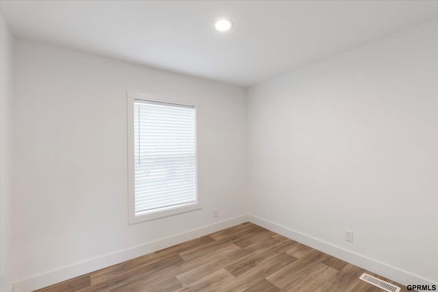 306 Paradise Terrace, Bellevue, NE 68005