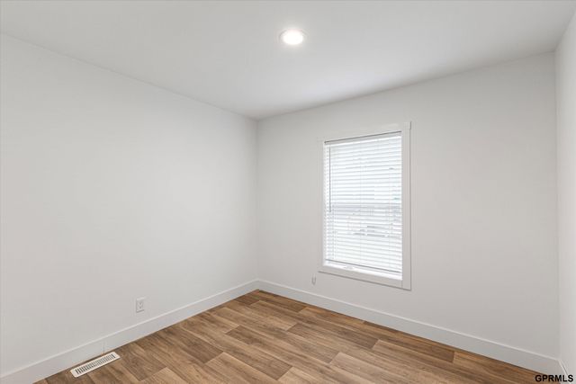 306 Paradise Terrace, Bellevue, NE 68005