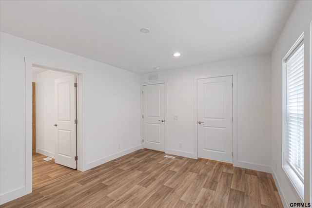 306 Paradise Terrace, Bellevue, NE 68005