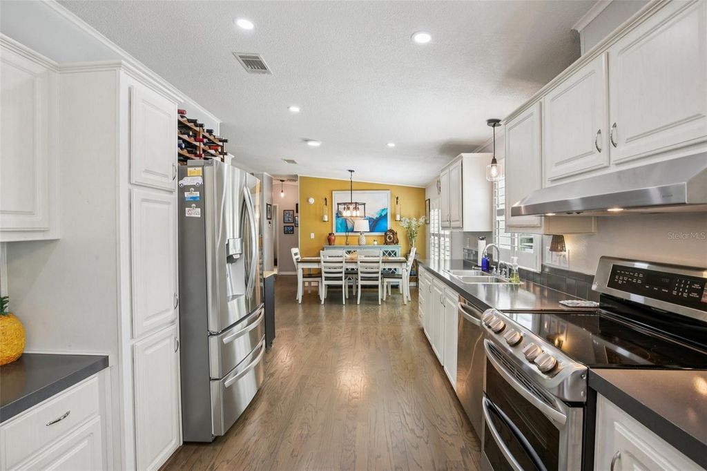 Image 14 of property listing at 358 LAKE WAY, Oldsmar, FL 34677