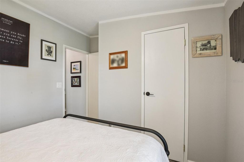 Image 24 of property listing at 358 LAKE WAY, Oldsmar, FL 34677