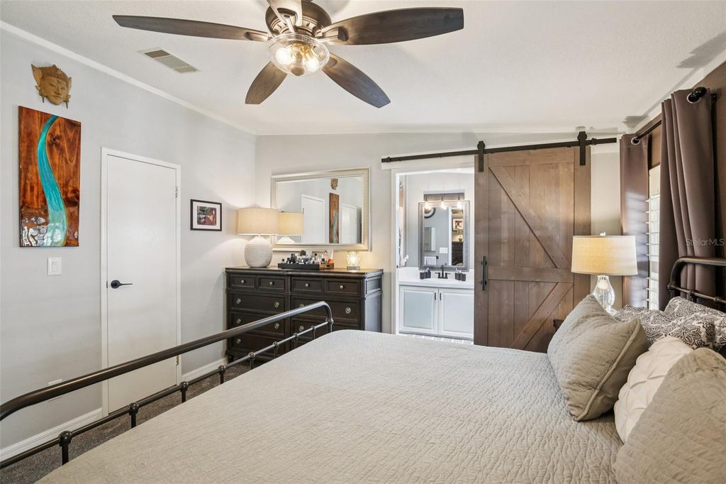 Image 27 of property listing at 358 LAKE WAY, Oldsmar, FL 34677