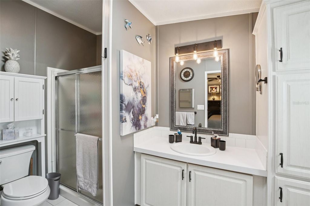 Image 28 of property listing at 358 LAKE WAY, Oldsmar, FL 34677